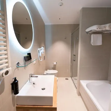 Casa D 3*